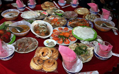 Một số nhà hàng còn đăng tuyển trên các trang mạng tìm kiếm vị trí đầu bếp giỏi với mức lương khởi điểm cao ngất ngưởng. (Ảnh: Internet) Một số nhà hàng còn đăng tuyển trên các trang mạng tìm kiếm vị trí đầu bếp giỏi với mức lương khởi điểm cao ngất ngưởng. (Ảnh: Internet)