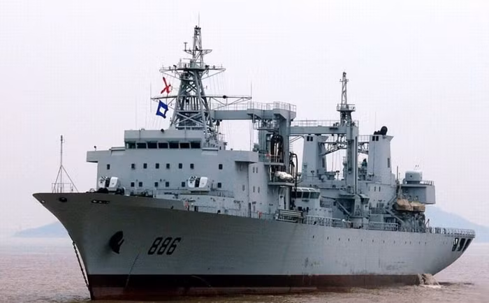 Tàu tiếp tế Thiên Đảo Hồ số hiệu 886 Type 903, Hải quân Trung Quốc