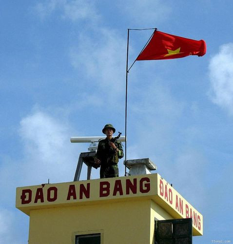 Lá cờ Việt Nam trên đảo An Bang, quần đảo Trường Sa của Việt Nam. Lá cờ Việt Nam trên đảo An Bang, quần đảo Trường Sa của Việt Nam.