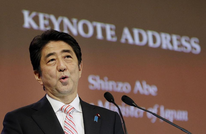 Thủ tướng Nhật Bản Shinzo Abe phát biểu tại Đối thoại Shangri-La tối ngày 30 tháng 5 năm 2014 Thủ tướng Nhật Bản Shinzo Abe phát biểu tại Đối thoại Shangri-La tối ngày 30 tháng 5 năm 2014
