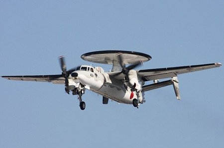 Máy bay cảnh báo sớm E-2C Nhật Bản Máy bay cảnh báo sớm E-2C Nhật Bản