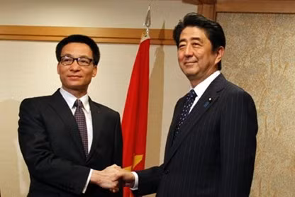Ngày 22 tháng 5 năm 2014, tại Tokyo, bên lề hội nghị quốc tế "Tương lai châu Á", Thủ tướng Nhật Bản Shinzo Abe tiếp Phó Thủ tướng Việt Nam Vũ Đức Đam