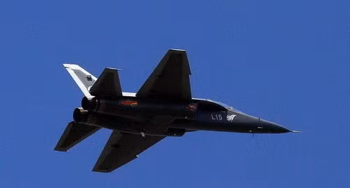 Máy bay huấn luyện L-15 do Trung Quốc chế tạo Máy bay huấn luyện L-15 do Trung Quốc chế tạo