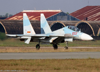 Máy bay chiến đấu Su-30MK2 của Không quân Việt Nam Máy bay chiến đấu Su-30MK2 của Không quân Việt Nam