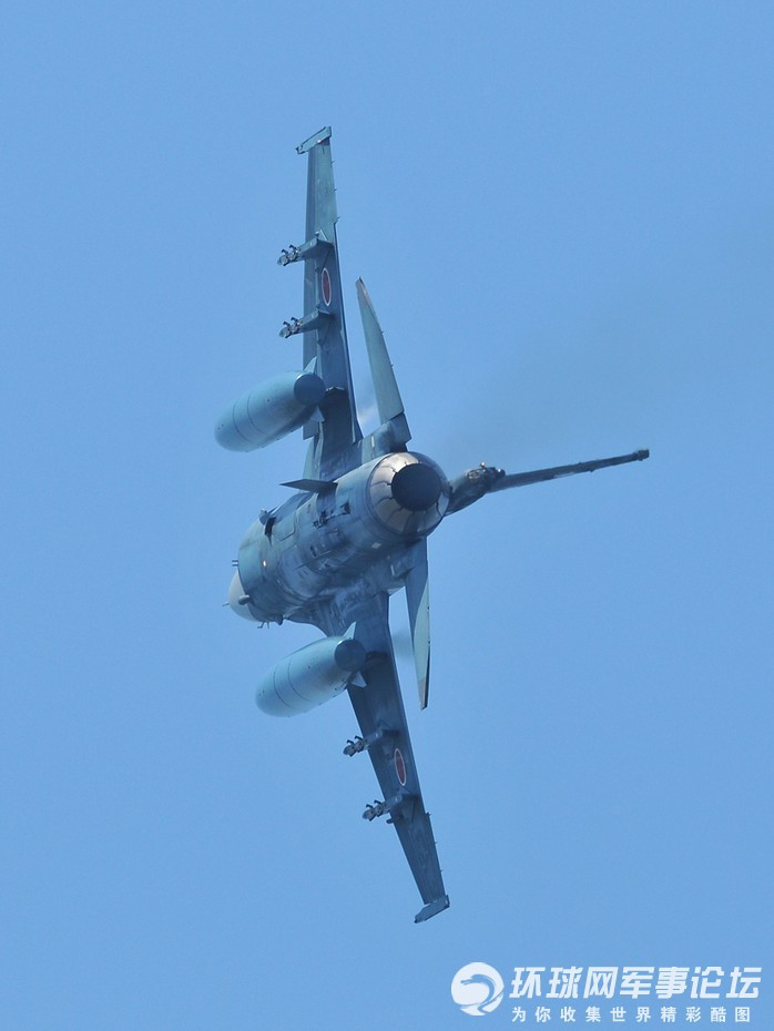 Cánh, thân và đuôi máy bay F-2 sử dụng vật liệu composite, áp dụng thiết kế kết cấu khá nhẹ