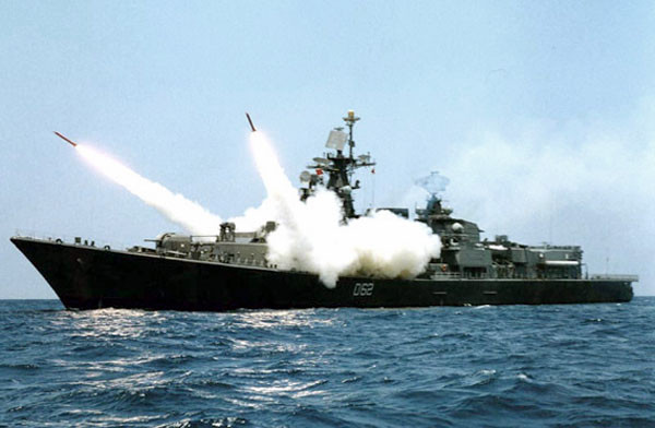 Tàu khu trục tên lửa lớp Delhi của hải quân Ấn Độ