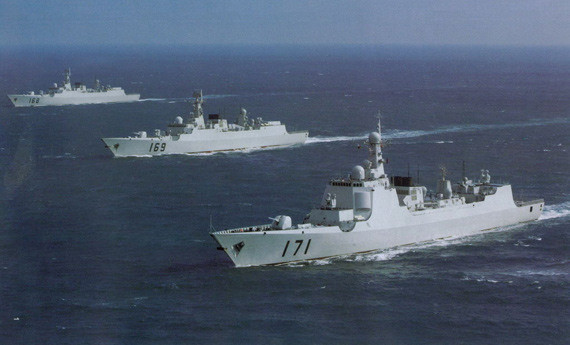 Biên đội tàu khu trục Hạm đội Nam Hải, Hải quân Trung Quốc (nguồn Thời báo Hoàn Cầu, TQ) Biên đội tàu khu trục Hạm đội Nam Hải, Hải quân Trung Quốc (nguồn Thời báo Hoàn Cầu, TQ)