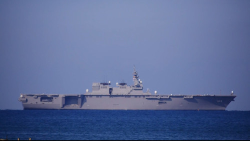 Tàu sân bay trực thăng Izumo chạy thử trên biển Tàu sân bay trực thăng Izumo chạy thử trên biển