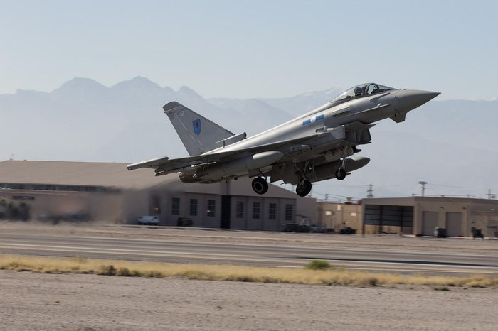 Tháng 2 năm 2015, máy bay chiến đấu Typhoon của Không quân Anh tham gia diễn tập Red Flag với Mỹ