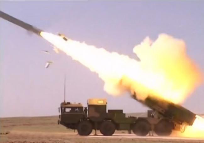 Tên lửa hành trình Trường Kiếm-10 (CJ-10) Trung Quốc (nguồn mạng sina TQ) Tên lửa hành trình Trường Kiếm-10 (CJ-10) Trung Quốc (nguồn mạng sina TQ)