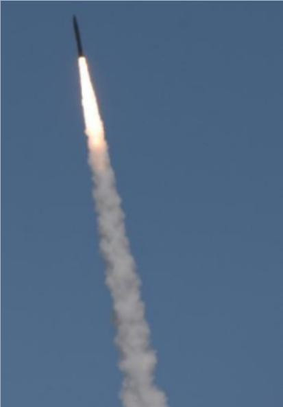 Mỹ thử nghiệm thành công đánh chặn phòng thủ tên lửa đoạn giữa mặt đất (nguồn mạng sina TQ) Mỹ thử nghiệm thành công đánh chặn phòng thủ tên lửa đoạn giữa mặt đất (nguồn mạng sina TQ)