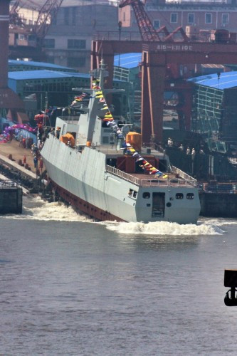 Tàu hộ vệ hạng nhẹ Type 056A thứ 25 (phiên bản săn ngầm) Trung Quốc hạ thủy (nguồn mạng sina TQ ngày 20 tháng 3 năm 2015) Tàu hộ vệ hạng nhẹ Type 056A thứ 25 (phiên bản săn ngầm) Trung Quốc hạ thủy (nguồn mạng sina TQ ngày 20 tháng 3 năm 2015)