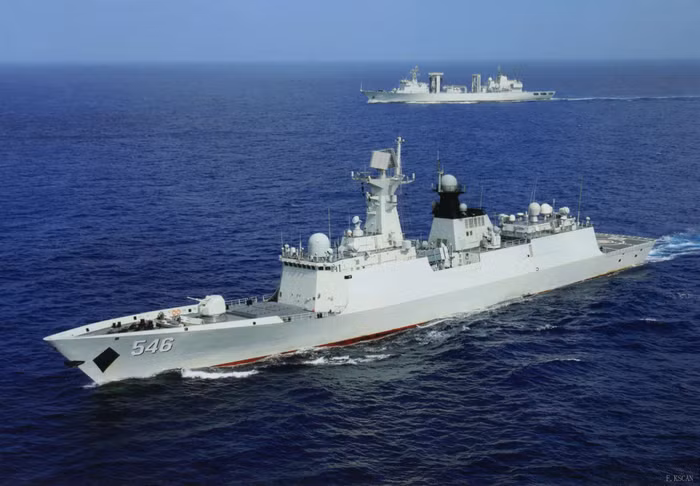 Biên đội tàu chiến Hải quân Trung Quốc tập trận ở biển xa (nguồn báo Hoàn Cầu, TQ)