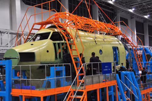 Hiện trường chế tạo thủy phi cơ AG600 Giao Long (nguồn mạng sina TQ)