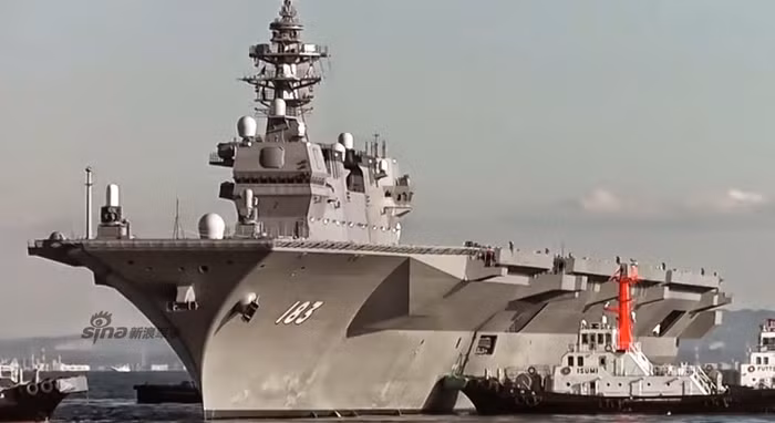 Những hình ảnh mới về lễ bàn giao tàu sân bay trực thăng Izumo cho Lực lượng Phòng vệ Biển Nhật Bản