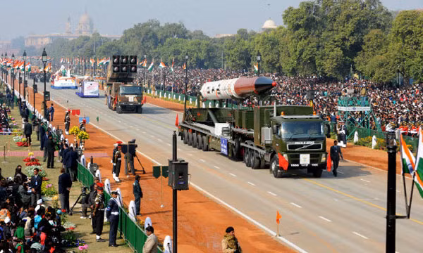 Tên lửa đạn đạo tầm xa Agni-4 do Ấn Độ tự nghiên cứu chế tạo.