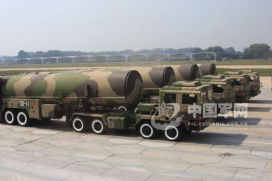 Tên lửa đạn đạo xuyên lục địa DF-31A của Trung Quốc. Tên lửa đạn đạo xuyên lục địa DF-31A của Trung Quốc.