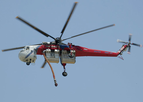 Ban đầu, chiếc S-64 Aircrane được hãng chuyên sản xuất máy bay Sikorsky Aircraft thiết kế năm 1962. Tuy nhiên, 30 năm sau đó, hãng Erickson Air-Crane đã mua lại quyền sản xuất và kể từ năm 1992 đến nay đã cho ra đời 1.350 chiếc "Sếu trời" khác nhau. Ban đầu, chiếc S-64 Aircrane được hãng chuyên sản xuất máy bay Sikorsky Aircraft thiết kế năm 1962. Tuy nhiên, 30 năm sau đó, hãng Erickson Air-Crane đã mua lại quyền sản xuất và kể từ năm 1992 đến nay đã cho ra đời 1.350 chiếc "Sếu trời" khác nhau.