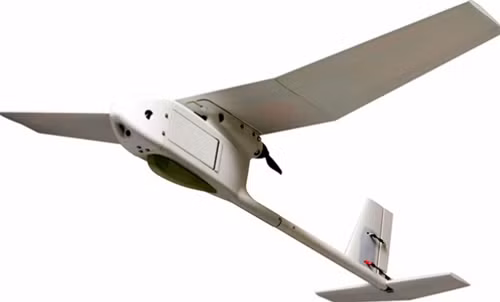 7. Raven . Máy bay không người lái Raven là sản phẩm của tập đoàn AeroVironment. Được thiết kế để phục vụ mục tiêu trinh sát, chiếc máy bay này có thể được gập lại và mang theo các đơn vị tác chiến.