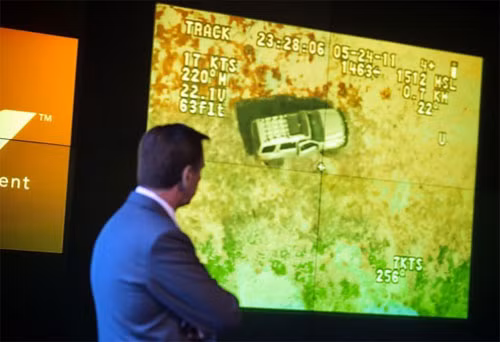 Hình ảnh do chú chim ruồi Nano Hummingbird chuyển về.