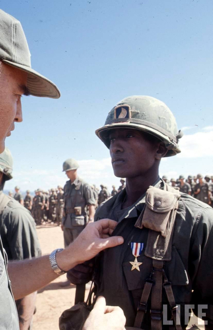 Lữ đoàn không vận 173 của Mỹ trong Chiến tranh Việt Nam Lữ đoàn không vận 173 của Mỹ trong Chiến tranh Việt Nam