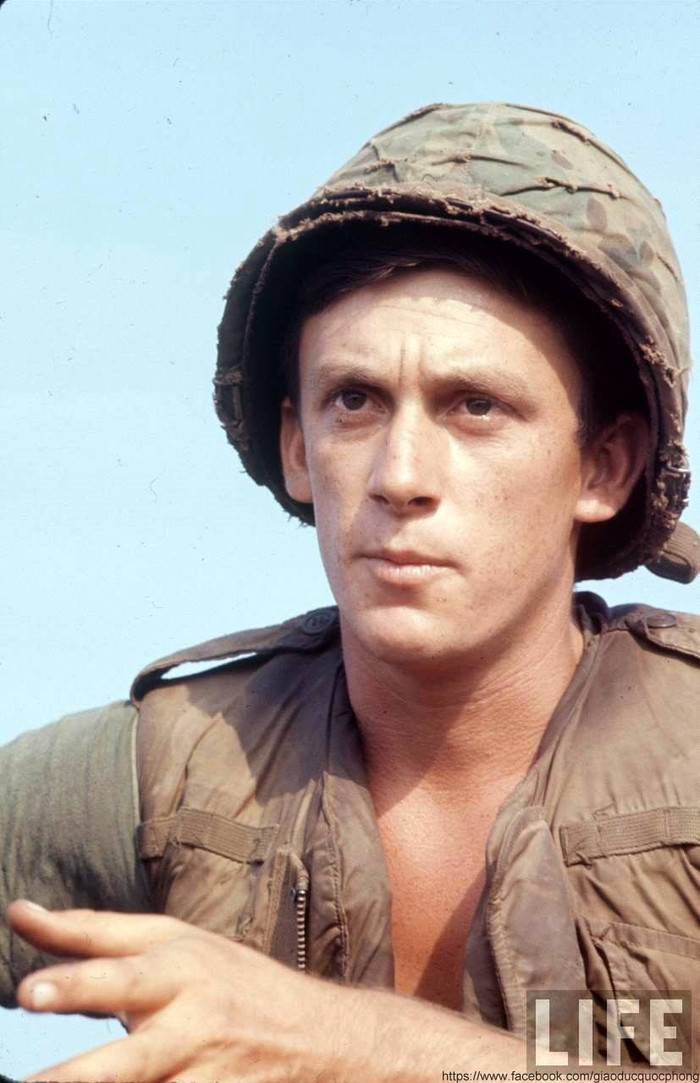 Lính của Trung đoàn Kỵ binh bọc thép số 11 của Lục quân Mỹ Lính của Trung đoàn Kỵ binh bọc thép số 11 của Lục quân Mỹ