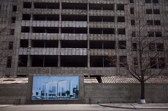 Một dự án xây dựng còn dang dở