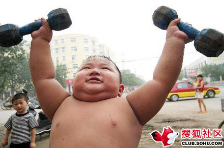 Về hoạt động thể chất, phải cho trẻ tiến hành các hoạt động hàng ngày: tập thể dục, leo cầu thang bộ, đi bộ tới trường, tham gia tối đa các hoạt động dã ngoại (cắm trại, leo núi, bơi lội...), hoạt động thể lực, chân tay tối thiểu 1 tiếng/ngày. Về hoạt động thể chất, phải cho trẻ tiến hành các hoạt động hàng ngày: tập thể dục, leo cầu thang bộ, đi bộ tới trường, tham gia tối đa các hoạt động dã ngoại (cắm trại, leo núi, bơi lội...), hoạt động thể lực, chân tay tối thiểu 1 tiếng/ngày.