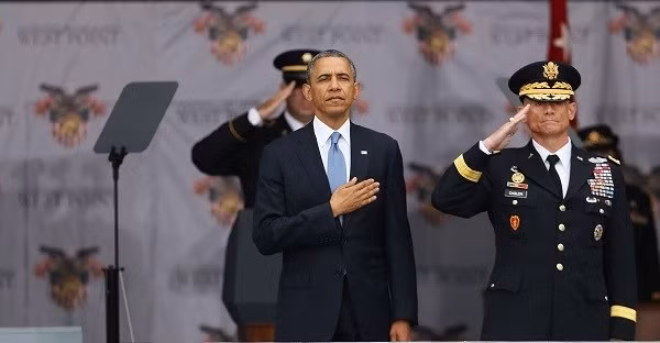 Tổng thống Mỹ Barack Obama đến trường quân sự West Point dự lễ tốt nghiệp năm 2014 (ảnh tư liệu)