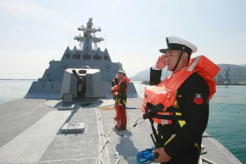 Tàu hộ vệ hạng nhẹ Đà Giang chính thức biên chế (nguồn mạng sina TQ)