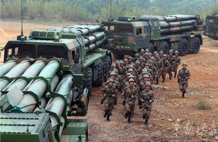 Lính, pháo của Quân khu Quảng Châu, TQ Lính, pháo của Quân khu Quảng Châu, TQ