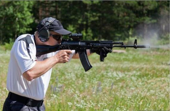Súng trường tự động Kalashnikov kiểu mới AK-12 Nga Súng trường tự động Kalashnikov kiểu mới AK-12 Nga