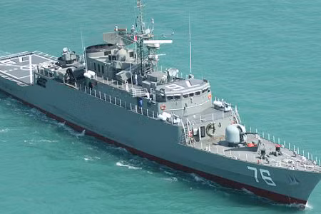 Khu trục hạm Jamaran, một trong những niềm tự hào của nền công nghiệp quốc phòng Iran. Khu trục hạm Jamaran, một trong những niềm tự hào của nền công nghiệp quốc phòng Iran.