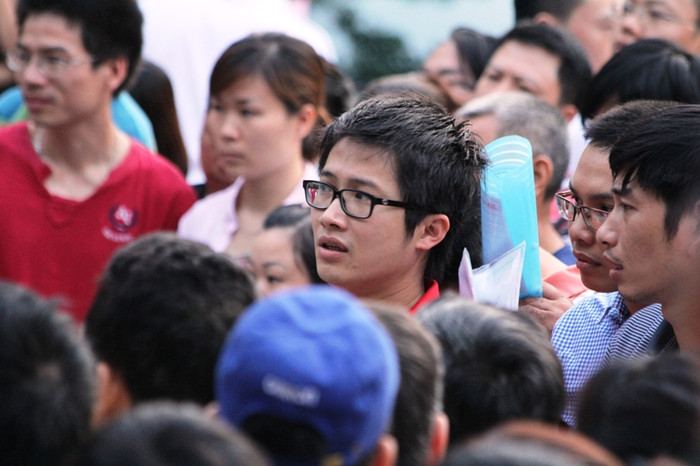 Mướt mồ hôi để tranh mua đơn Mướt mồ hôi để tranh mua đơn