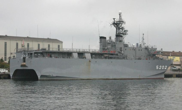 Tàu do thám âm thanh nước Harima của Nhật Bản.