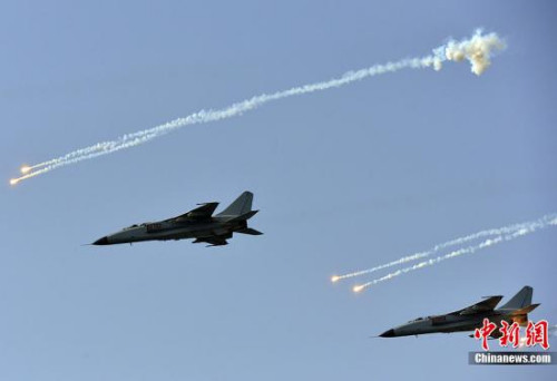 Diễn tập "Liên hợp trên biển-2012" Trung-Nga tại vùng biển Hoàng Hải, gần Thanh Đảo, ngày 26/4/2012. Diễn tập "Liên hợp trên biển-2012" Trung-Nga tại vùng biển Hoàng Hải, gần Thanh Đảo, ngày 26/4/2012.