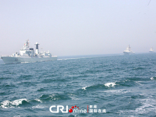 Diễn tập "Liên hợp trên biển-2012" Trung-Nga tại vùng biển Hoàng Hải, gần Thanh Đảo, ngày 26/4/2012. Diễn tập "Liên hợp trên biển-2012" Trung-Nga tại vùng biển Hoàng Hải, gần Thanh Đảo, ngày 26/4/2012.