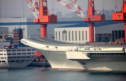 Tàu sân bay Varyag chạy thử lần hai. Tàu sân bay Varyag chạy thử lần hai.