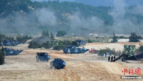 Diễn tập quân sự liên hợp "Đột kích xanh-2012" giữa Trung Quốc và Thái Lan tại Quảng Đông.
