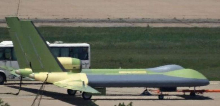 Máy bay trinh sát không người lái tầm cao Trung Quốc do dân mạng đăng tải trên mạng Máy bay trinh sát không người lái tầm cao Trung Quốc do dân mạng đăng tải trên mạng