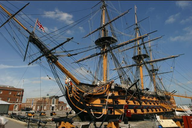 Tàu chỉ huy HMS Victory (mô hình) Hải quân hoàng gia Anh bị chìm ở eo biển Măng-sơ trong lịch sử