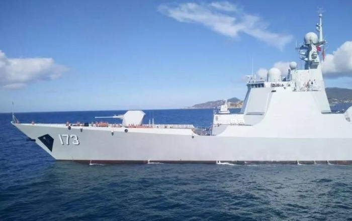 Tàu khu trục tên lửa Trường Sa số hiệu 173 Type 052D của Hạm đội Nam Hải, Hải quân Trung Quốc (nguồn báo Hoàn Cầu, Trung Quốc) Tàu khu trục tên lửa Trường Sa số hiệu 173 Type 052D của Hạm đội Nam Hải, Hải quân Trung Quốc (nguồn báo Hoàn Cầu, Trung Quốc)