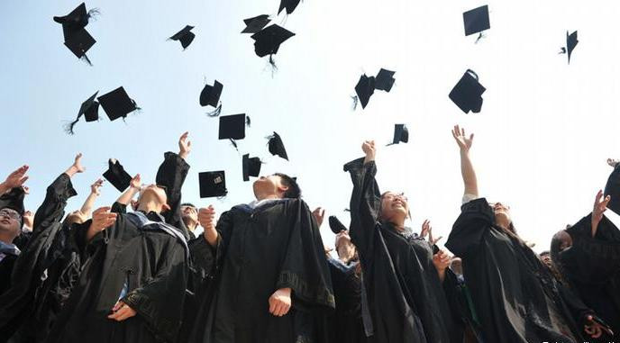 Sinh viên tốt nghiệp đại học Trung Quốc Sinh viên tốt nghiệp đại học Trung Quốc