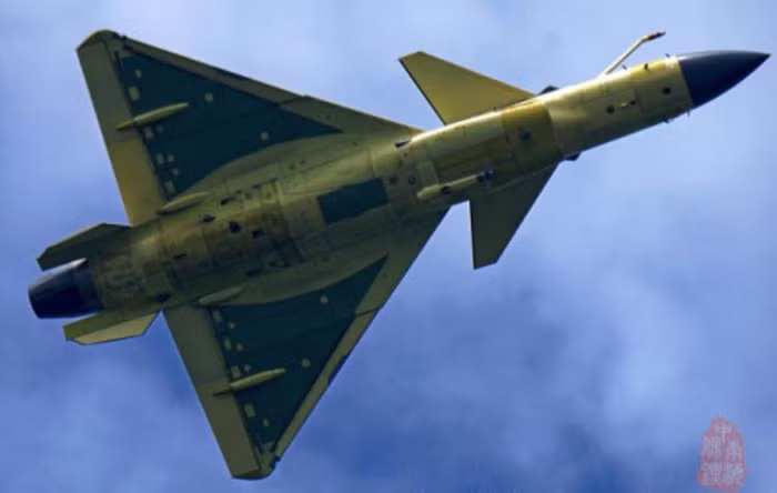 Máy bay chiến đấu J-10B Trung Quốc