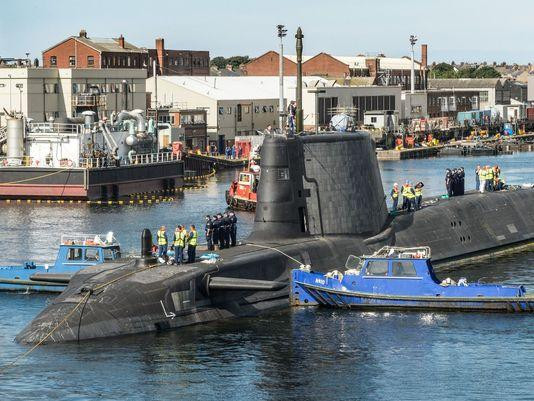 Tàu ngầm hạt nhân tấn công HMS Artful lớp Astute, Hải quân hoàng gia Anh Tàu ngầm hạt nhân tấn công HMS Artful lớp Astute, Hải quân hoàng gia Anh