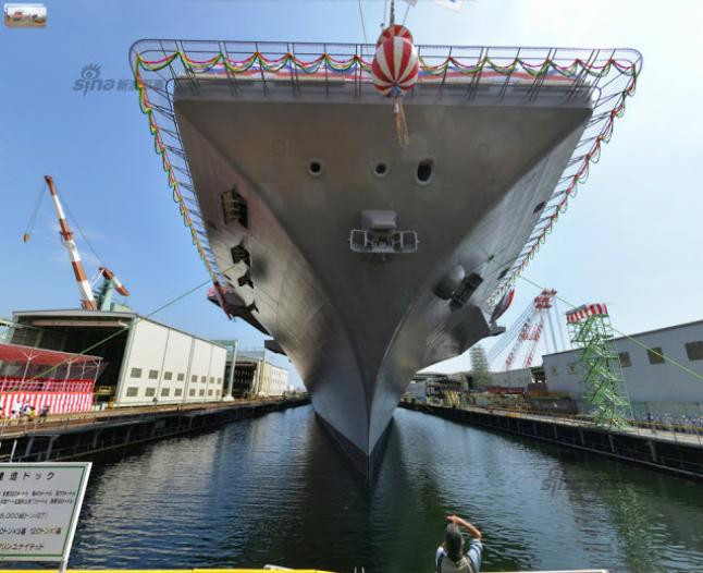 Chiều ngày 27 tháng 8 năm 2015, Nhật Bản hạ thủy tàu sân bay trực thăng lớp Izumo thứ hai, đặt tên là Kaga Chiều ngày 27 tháng 8 năm 2015, Nhật Bản hạ thủy tàu sân bay trực thăng lớp Izumo thứ hai, đặt tên là Kaga