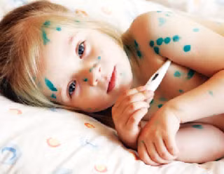 Trong trường hợp trẻ không được uống đúng thuốc, đúng thời điểm thì bệnh này rất có thể dẫn đến nhiễm trùng. Lúc này, trẻ có thể gặp một số vấn đề như đau họng, ho… Cha mẹ cần hết sức lưu ý bởi nếu để con ho, viêm họng kéo dài sẽ tạo cơ hội cho bệnh tấn công, gây ra viêm phổi.(Ảnh: ITN) Xem thêm: Chùm ảnh: Sự nguy hiểm của việc sâu răng ở trẻ