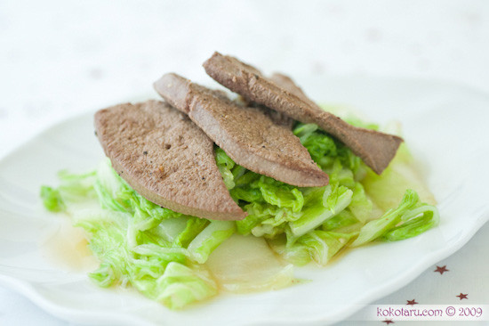 Nếu bạn ăn quá nhiều gan, kết hợp dùng thêm các loại thuốc hay thực phẩm dinh dưỡng khác có thể gây ra hiện tượng thừa vitamin, ảnh hưởng xấu đến bé yêu.(Ảnh: PN) Xem thêm: "Thần dược" quanh ta: Ngô bắp ngon, rẻ và chống ung thư hiệu quả