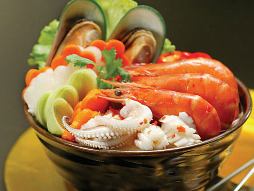 Dị ứng thức ăn là phản ứng dị ứng miễn dịch của cơ thể với các dị nguyên chứa trong thức ăn. Dị ứng thức ăn là phản ứng dị ứng miễn dịch của cơ thể với các dị nguyên chứa trong thức ăn.