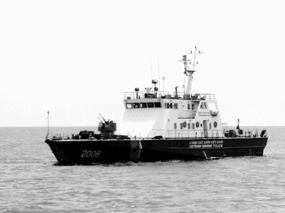 Tàu CSB trên đường tuần tra.